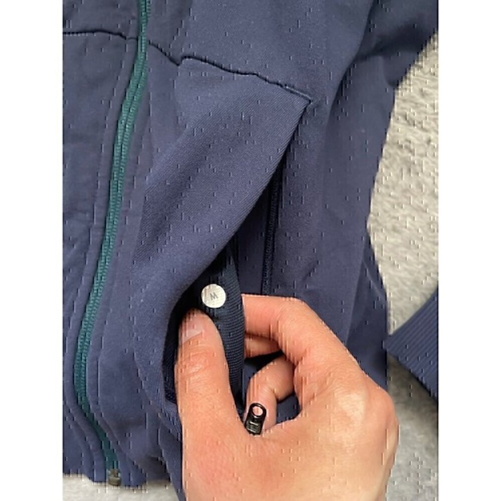 Lululemon PrePost Jacket - Picture 3 of 5